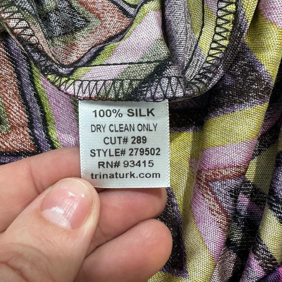 Trina Turk Women's sz L Zig Zag Print Sleeveless Top 100% Silk Y2K Fall Classic - Picture 7 of 9